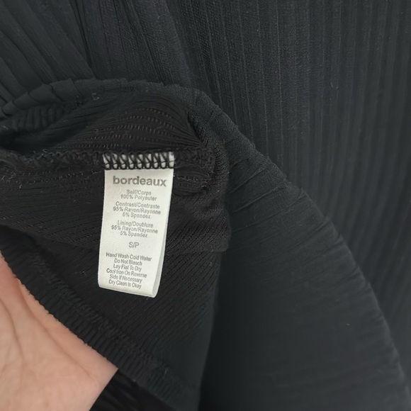 Bordeaux Women’s Black Knee Length Pull on Skirt size Small - Picture 5 of 5